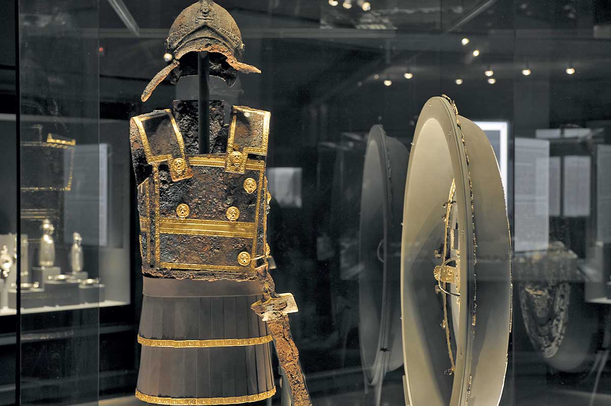 armour Vergina tombs 4th