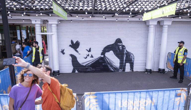 banksys-animal-series-continues-london-zoo