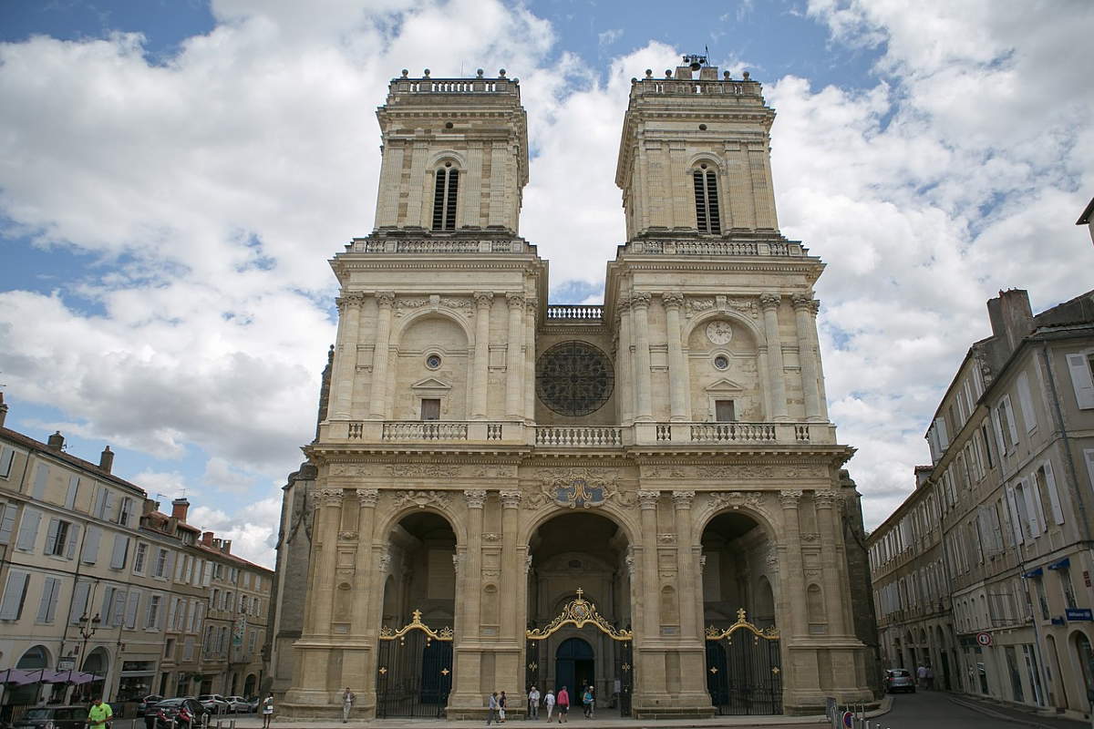 cathedrale sainte marie auch gers france