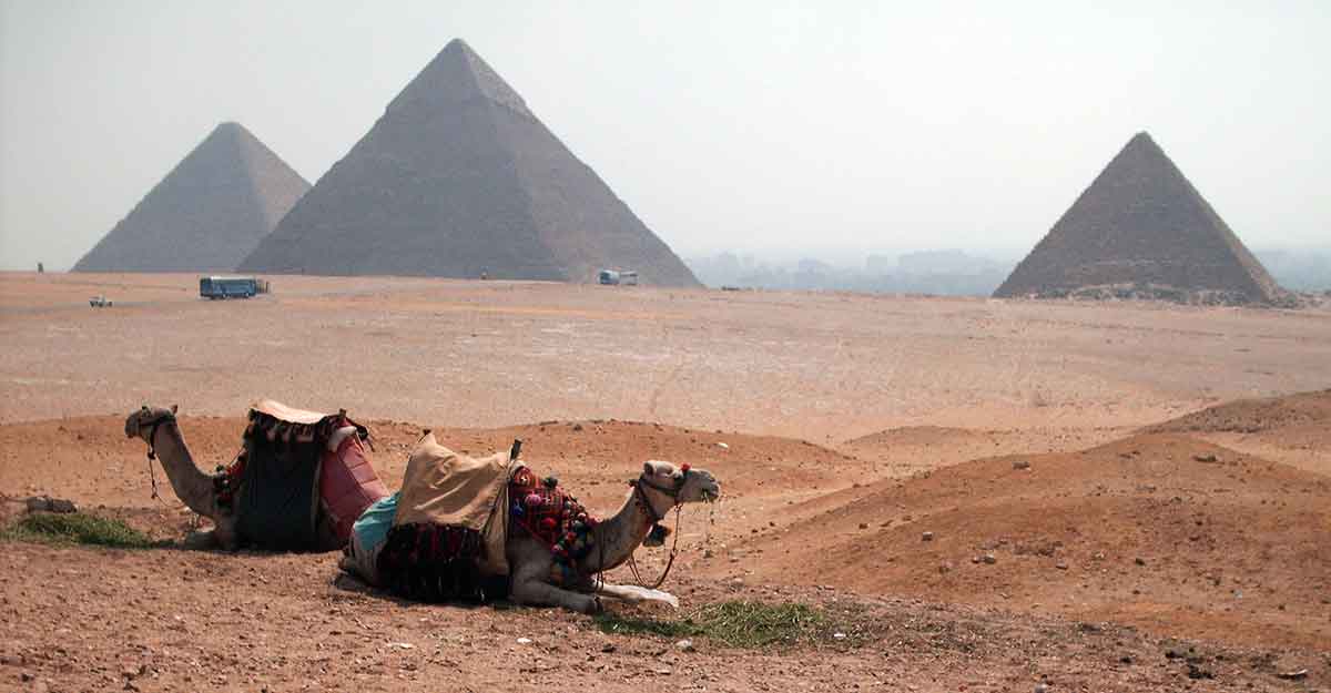 giza pyramids panorama