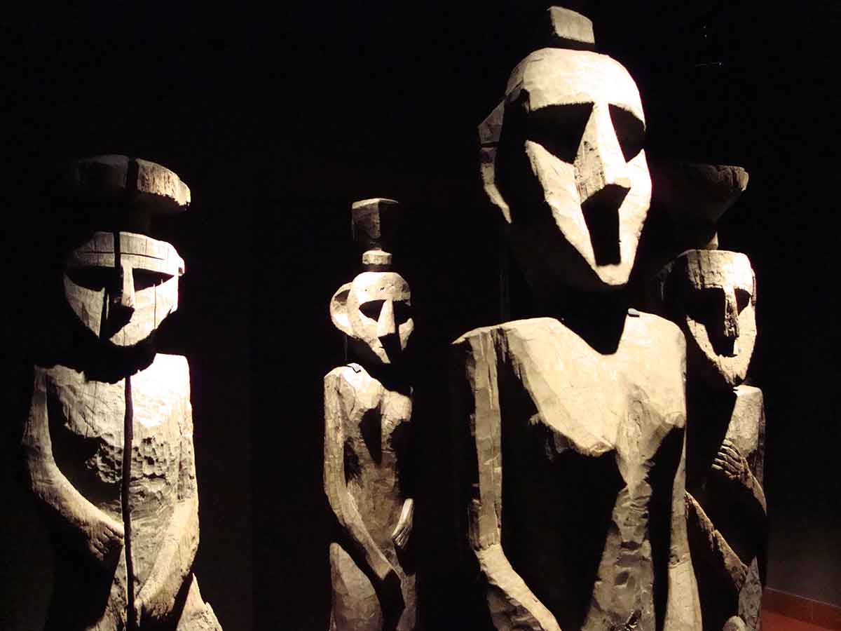 mapuche sculptures chile