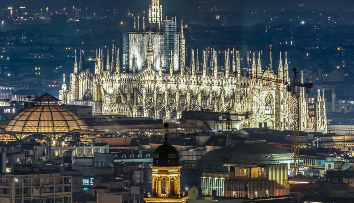 milan cathedral city lights