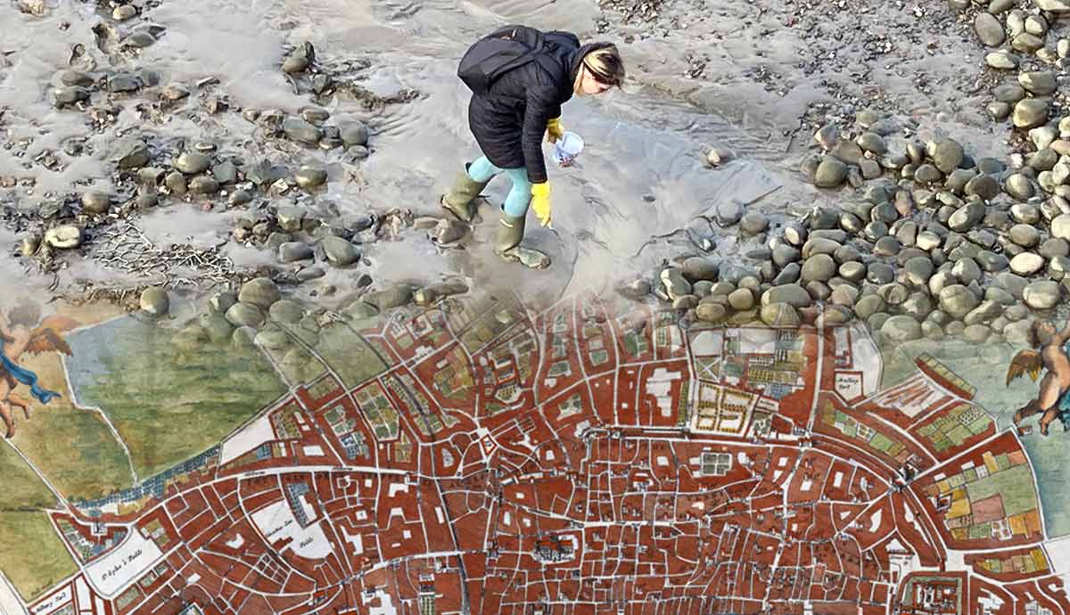 mudlarking river thames treasure hunting