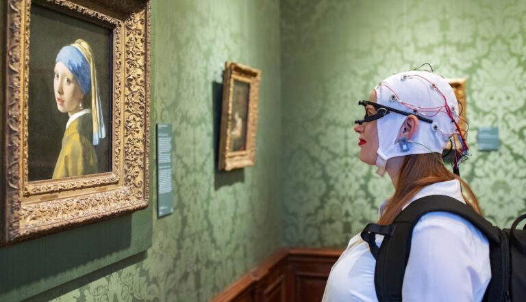 real-art-stimulates-brain-more-copy