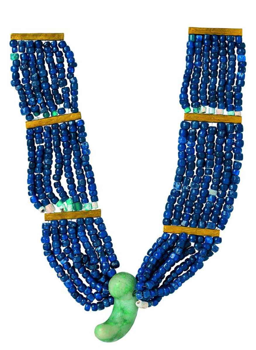 silla beaded necklace